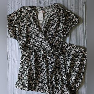 Uniqlo Women’s crepe jersey wrap dress